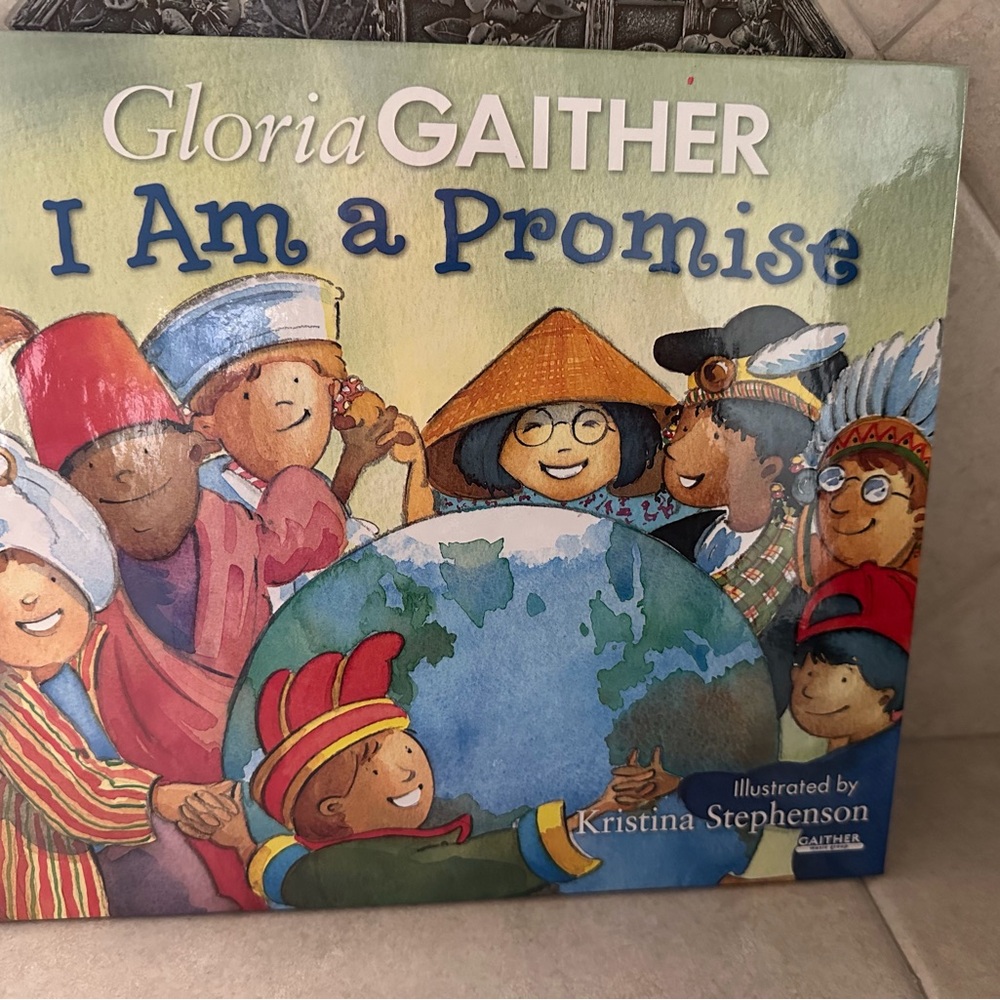 GLORIA GAITHER “I Am a Promise” - children’s hardback book (with CD) - Picture 13 of 14